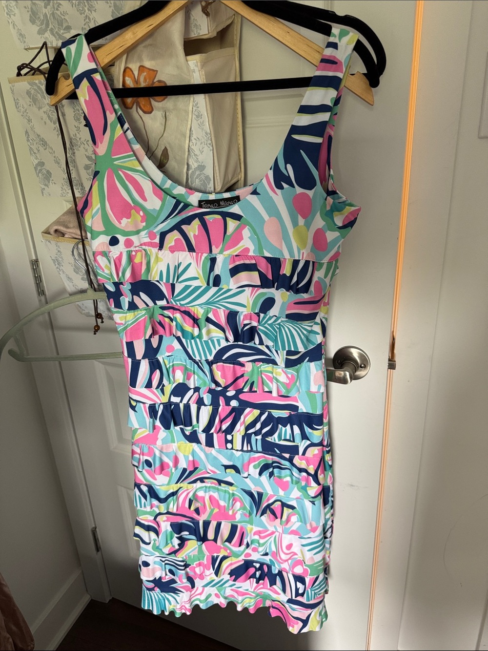 Tango mangoTropical Multicolor Sleeveless Dress
